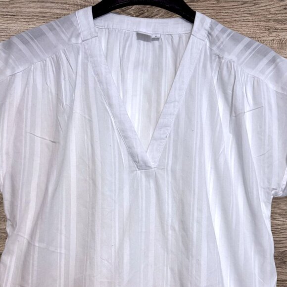 GAP White Sheer Stripe V-Neck Poplin Cap Sleeve Blouse Lightweight Summer Top M - Picture 3 of 3